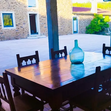 A 10 Min. De Santiago Holiday home Touro